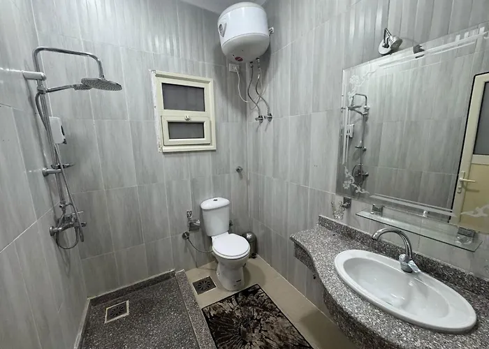 Sea View Apartment *